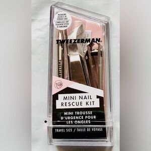 NIB Tweezerman 4 pc. Mini Nail Rescue Kit